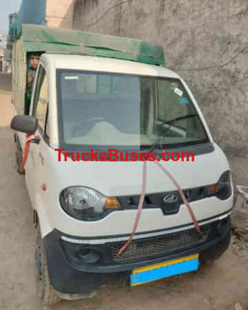 Mahindra Jeeto Mini Truck Images